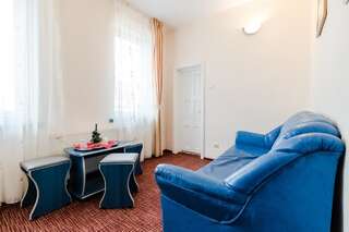 Отель Hotel Belvedere Пьятра-Нямц Двухместный номер с 1 кроватью или 2 отдельными кроватями-6