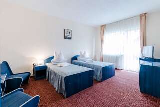 Отель Hotel Belvedere Пьятра-Нямц Двухместный номер с 2 отдельными кроватями-5