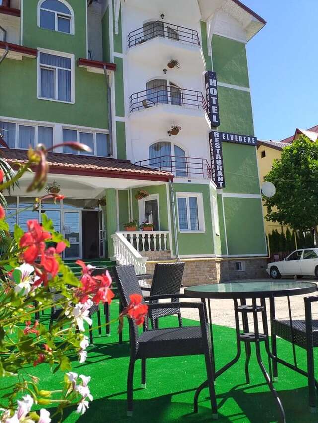 Отель Hotel Belvedere Пьятра-Нямц-3